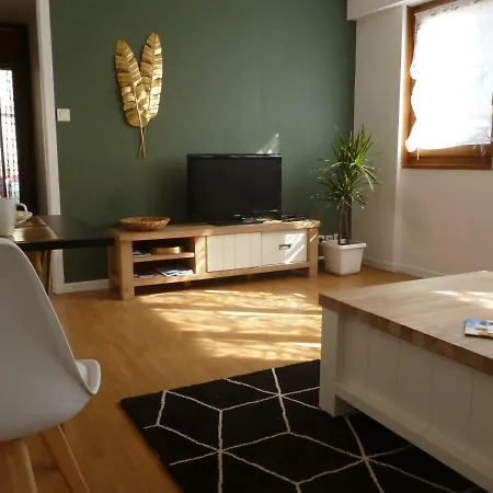 4 Clarence App Avec Parking Hyper Centre Appartamento