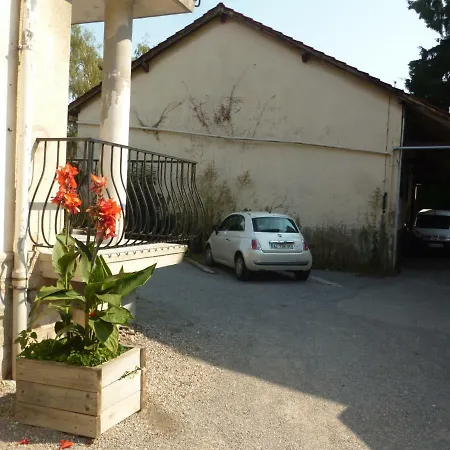 4 Clarence App Avec Parking Hyper Centre *