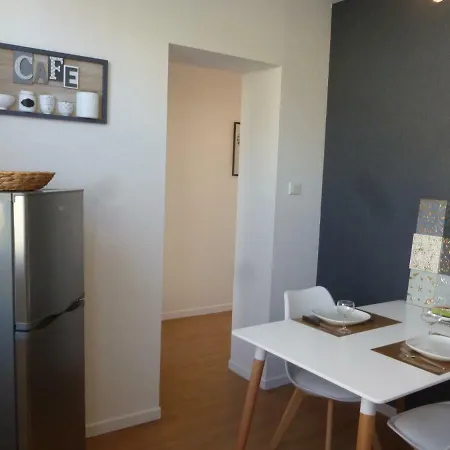 4 Clarence App Avec Parking Hyper Centre Appartement *